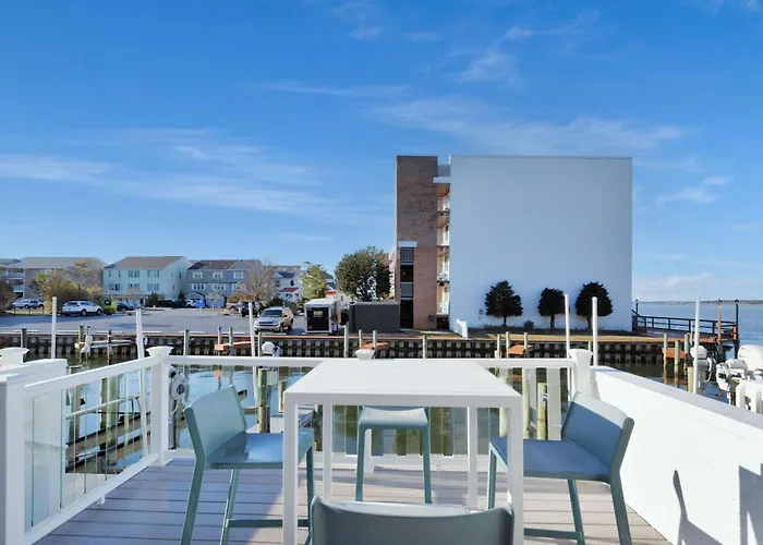 Holiday home 765 Deer Point 3br Townhome Amazing Views From Deck With 2 Parking Spaces Ocean City