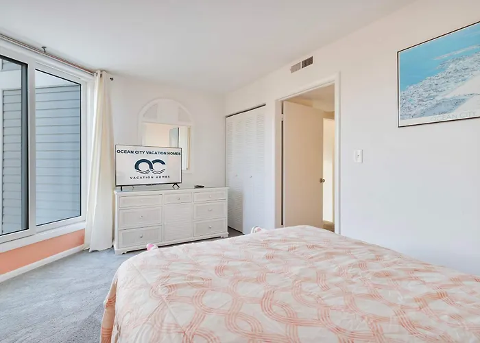 Holiday home 765 Deer Point 3br Townhome Amazing Views From Deck With 2 Parking Spaces